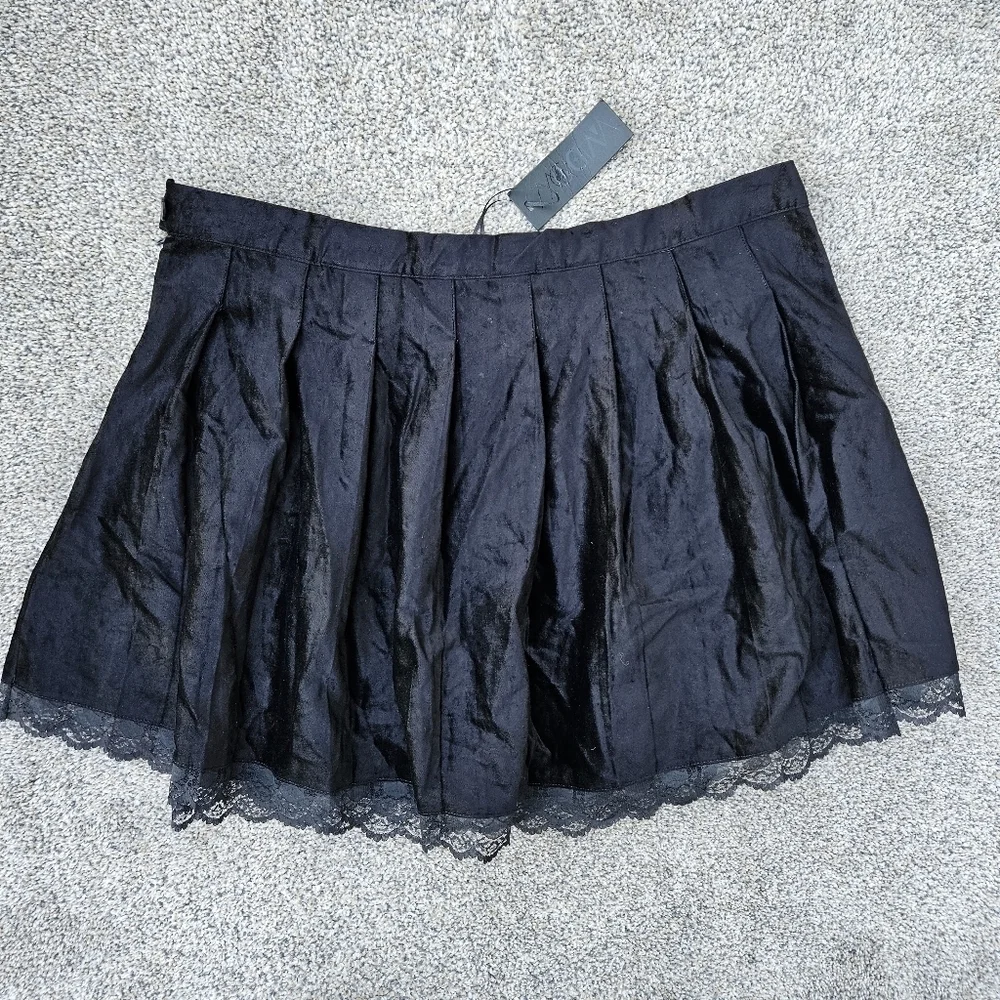 Widow Dolls Kill Skirt Goth Upside Down Cross Side Zip Velour Short Lace NWT 3X
